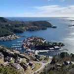 Seaside On Furuholmen Near Lindesnes Holiday home *