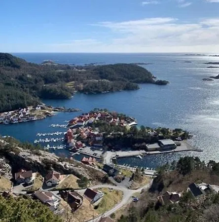 別荘 Seaside On Furuholmen Near Lindesnes Lonestranda